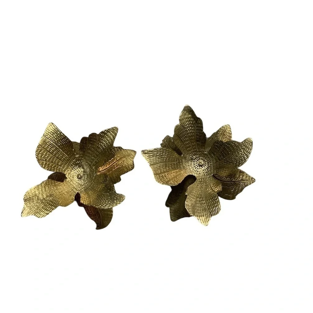 N/A elegant brass